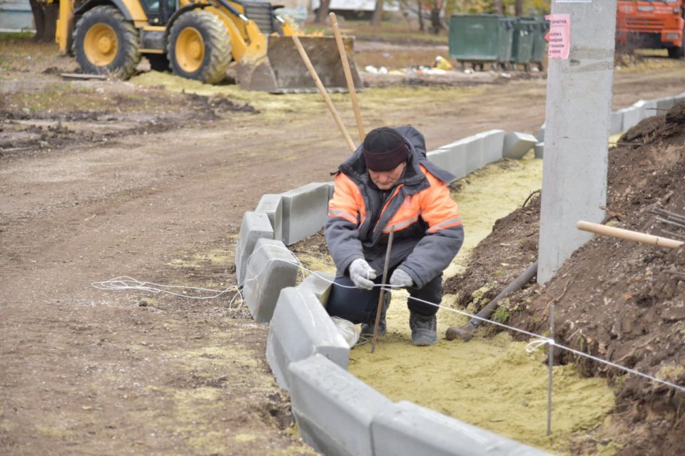 В Балаково продолжается ремонт дорог В Балаково продолжается ремонт дорог