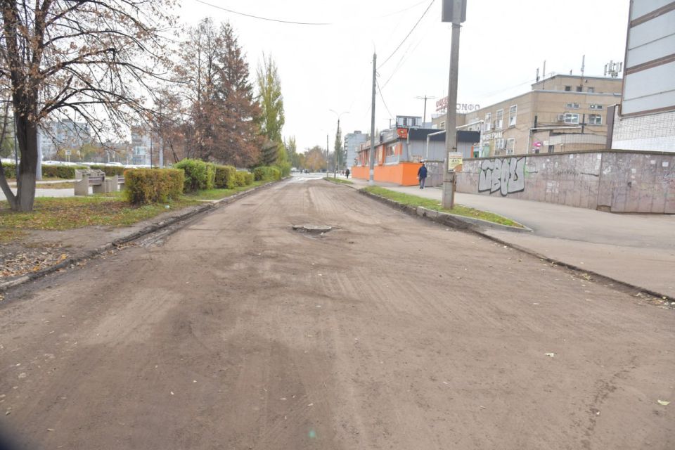 В Балаково продолжается ремонт дорог В Балаково продолжается ремонт дорог