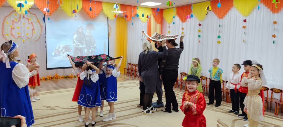 День народного единства: веселые игры и традиции в детском саду № 17 День народного единства: веселые игры и традиции в детском саду № 17