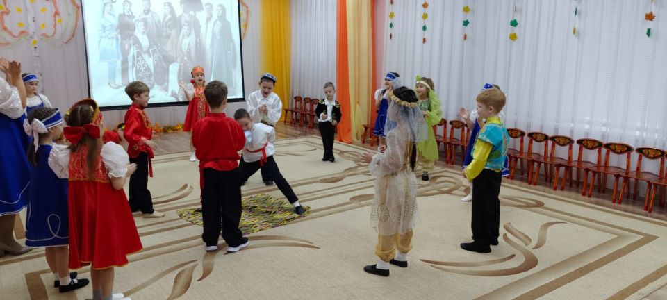 День народного единства: веселые игры и традиции в детском саду № 17 День народного единства: веселые игры и традиции в детском саду № 17