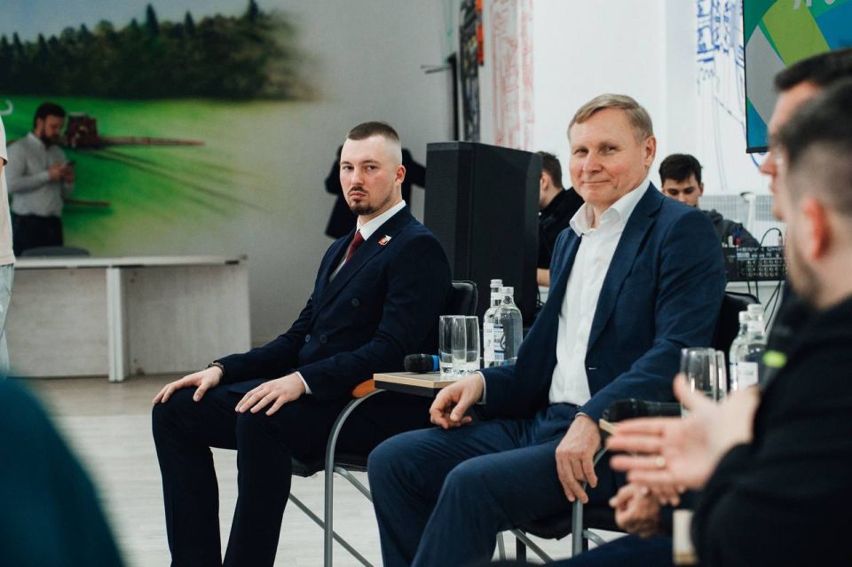 В рамках Всероссийского проекта «Я в Агро» состоялась панельная дискуссия с молодежью В рамках Всероссийского проекта «Я в Агро» состоялась панельная дискуссия с молодежью