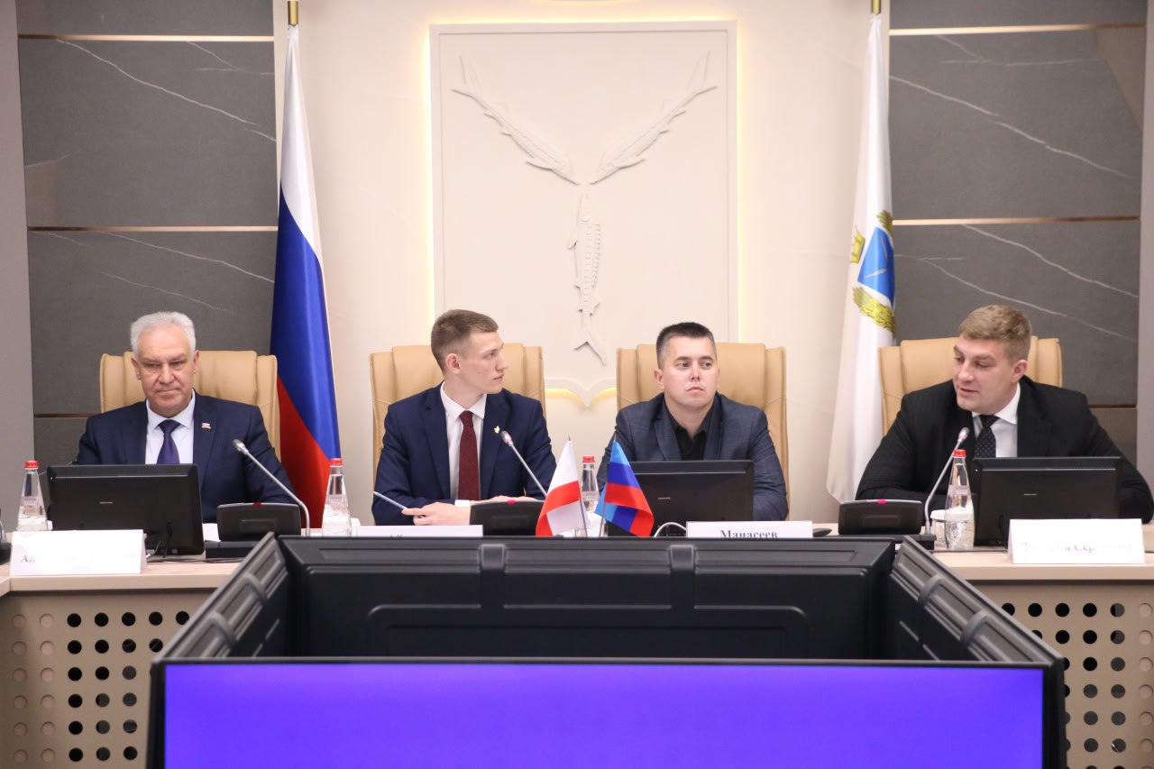 Молодежные парламенты из Саратовской области и ЛНР будут сотрудничать