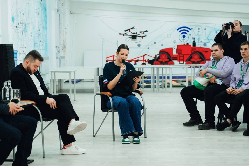 В рамках Всероссийского проекта «Я в Агро» состоялась панельная дискуссия с молодежью В рамках Всероссийского проекта «Я в Агро» состоялась панельная дискуссия с молодежью