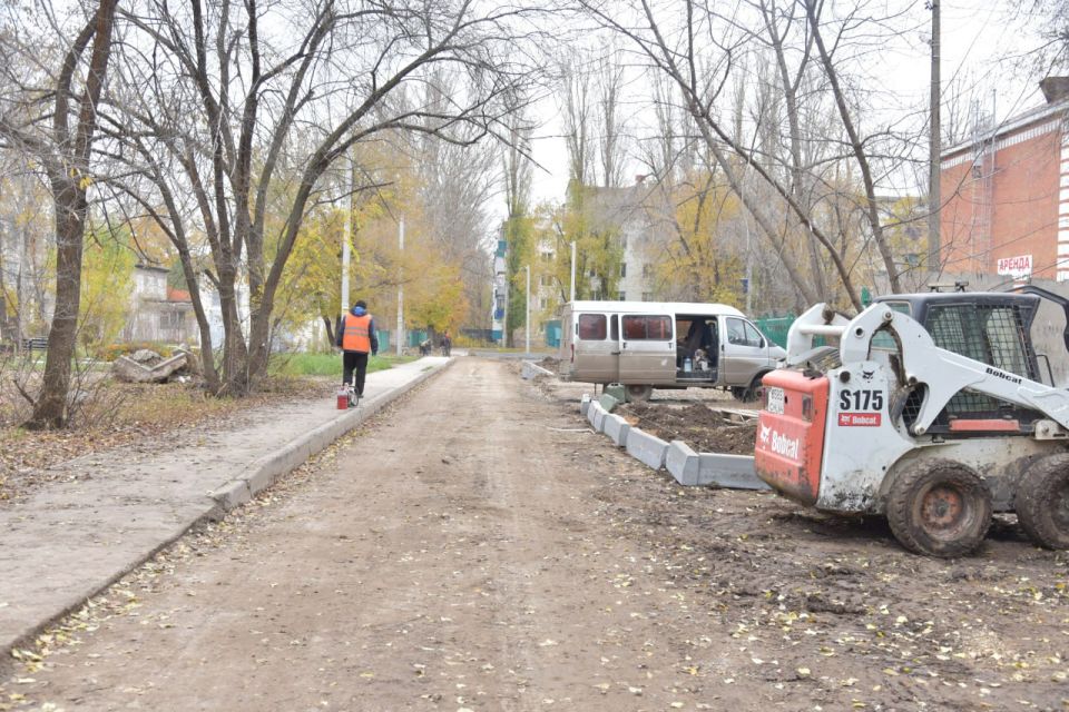 В Балаково продолжается ремонт дорог В Балаково продолжается ремонт дорог