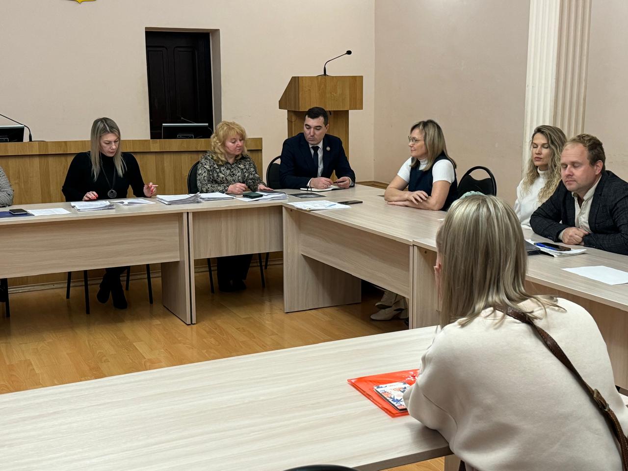 Участник специальной военной операции Олег Панферов, наставником которого являюсь в рамках региональной программы «Наши герои», завершил первый этап стажировки в органах местного самоуправления Энгельсского муниципального... Участник специальной военной операции Олег Панферов, наставником которого являюсь в рамках региональной программы «Наши герои», завершил первый этап стажировки в органах местного самоуправления Энгельсского муниципального...