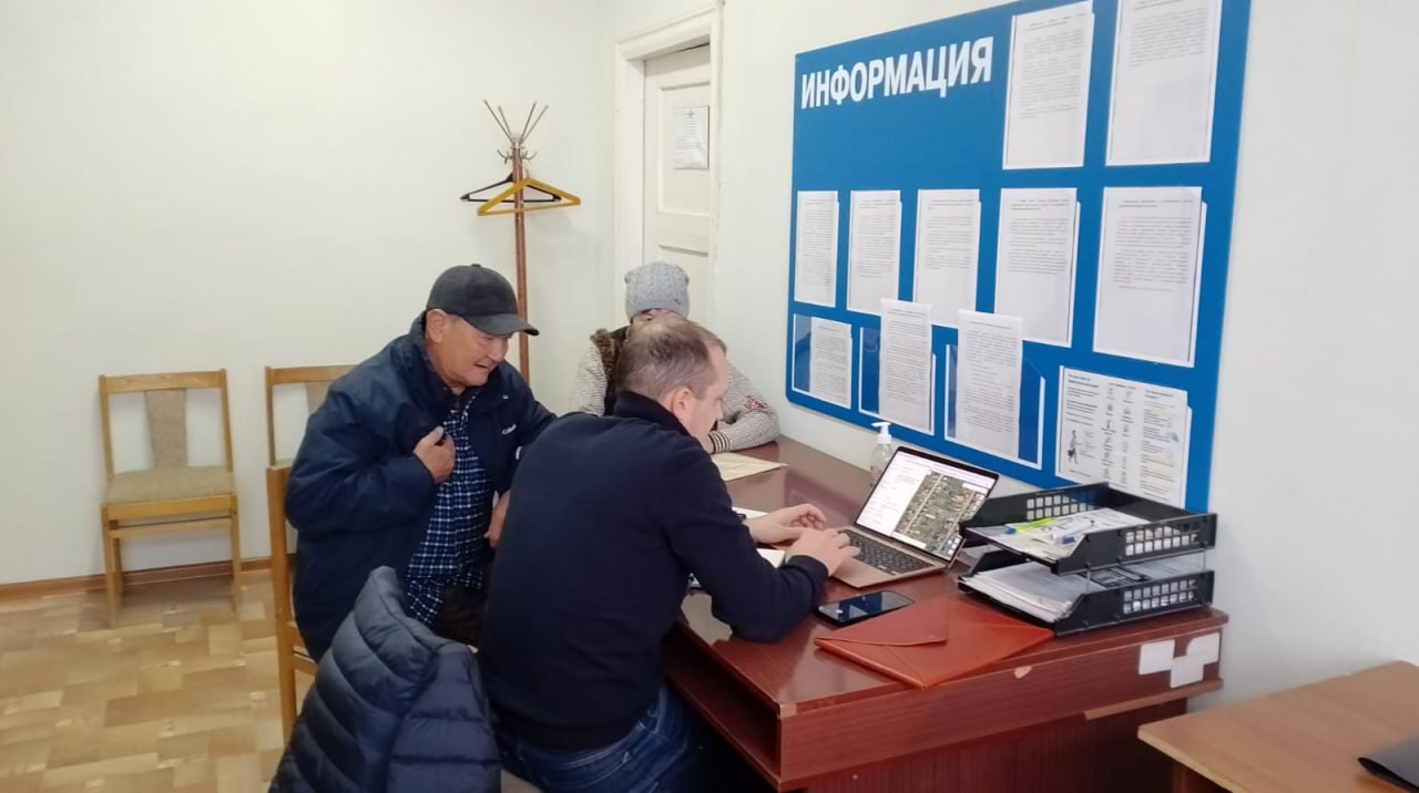 В населенных пунктах Энгельсского района для удобства жителей продолжаются встречи с кадастровыми инженерами и представителями учреждений финансовой сферы В населенных пунктах Энгельсского района для удобства жителей продолжаются встречи с кадастровыми инженерами и представителями учреждений финансовой сферы