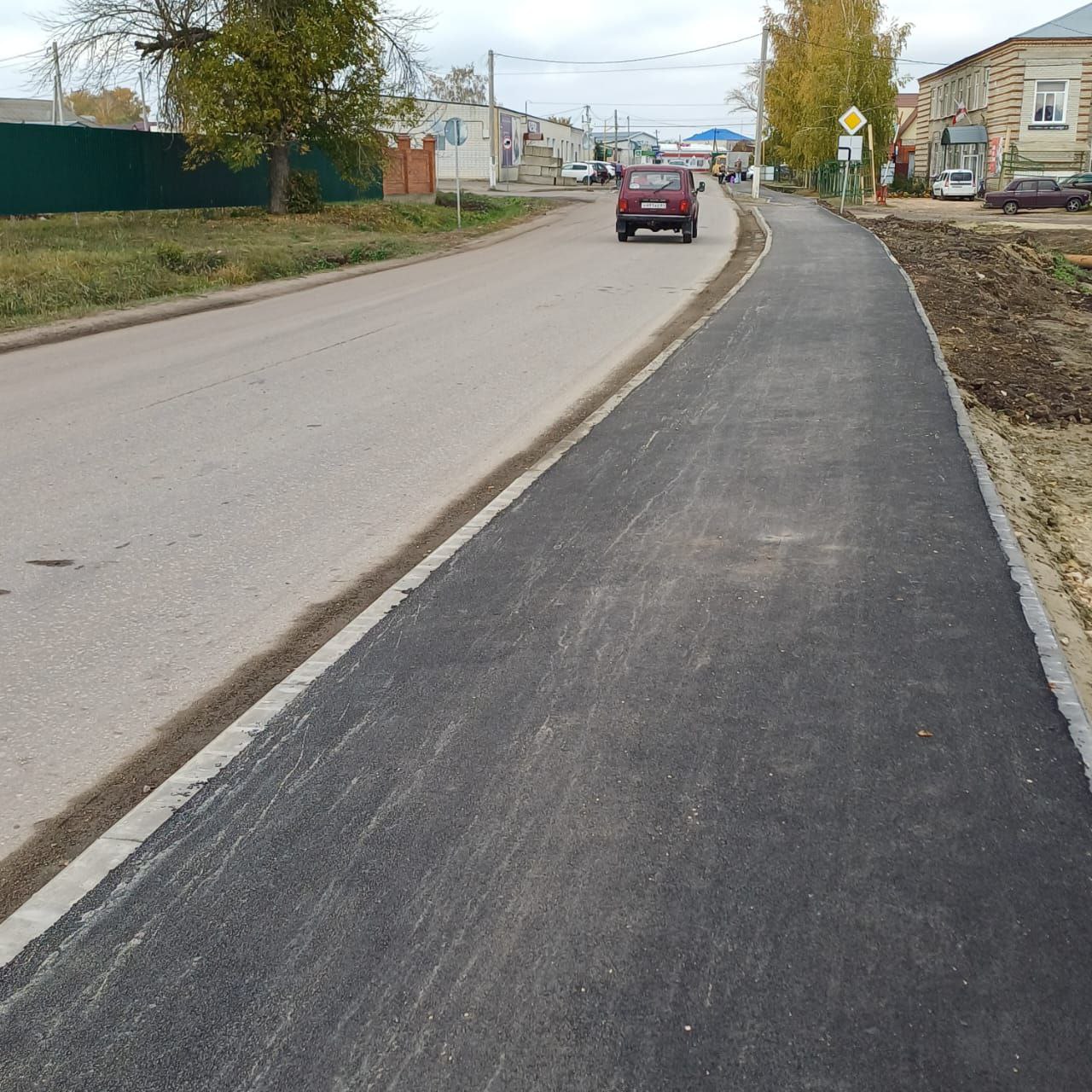 В Екатериновке благоустроили две общественные территории по федеральному проекту В Екатериновке благоустроили две общественные территории по федеральному проекту