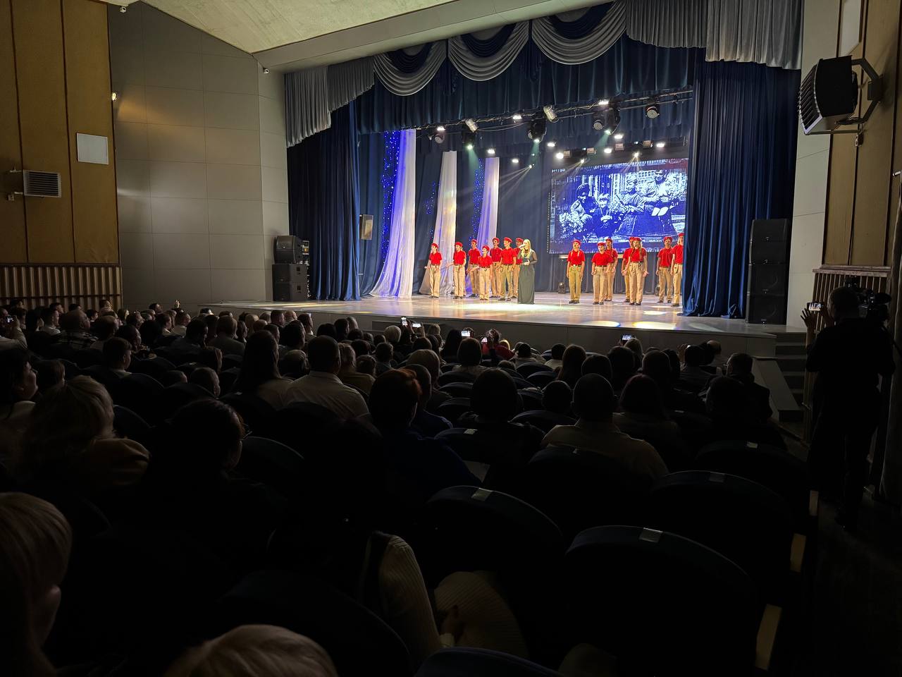 «Самый лучший папа – 2025»: победителем областного конкурса стал Дмитрий Кузьменко из Энгельса «Самый лучший папа – 2025»: победителем областного конкурса стал Дмитрий Кузьменко из Энгельса