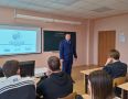 Прокуратура Турковского района совместно с представителем института прокуратуры ФГБОУ ВО «СГЮА» провела встречу с учащимися МОУ«СОШ им. С.М. Иванова»