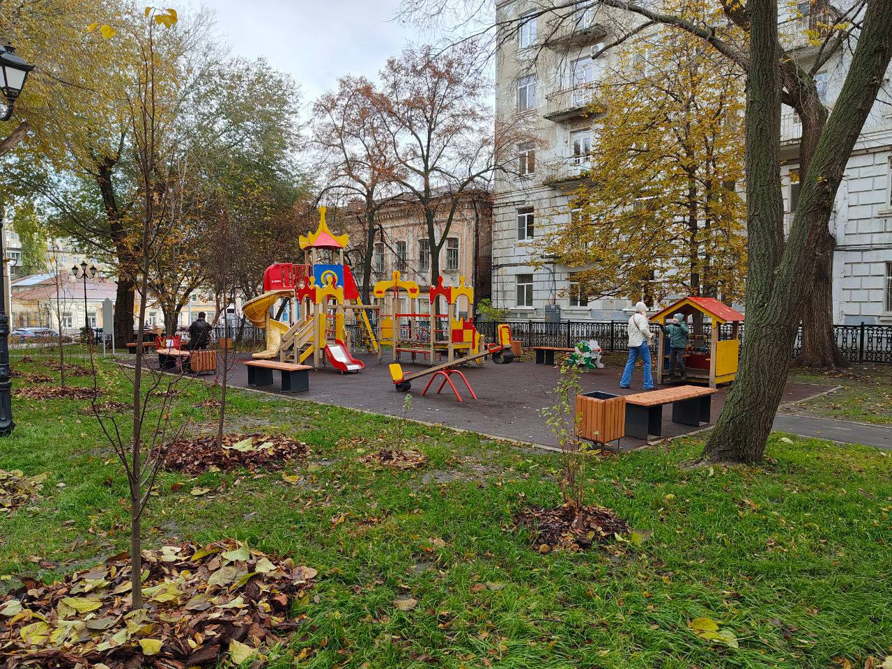 Прокуратура Волжского района Саратова продолжает надзорное сопровождение работ в сфере благоустройства общественных территорий Прокуратура Волжского района Саратова продолжает надзорное сопровождение работ в сфере благоустройства общественных территорий