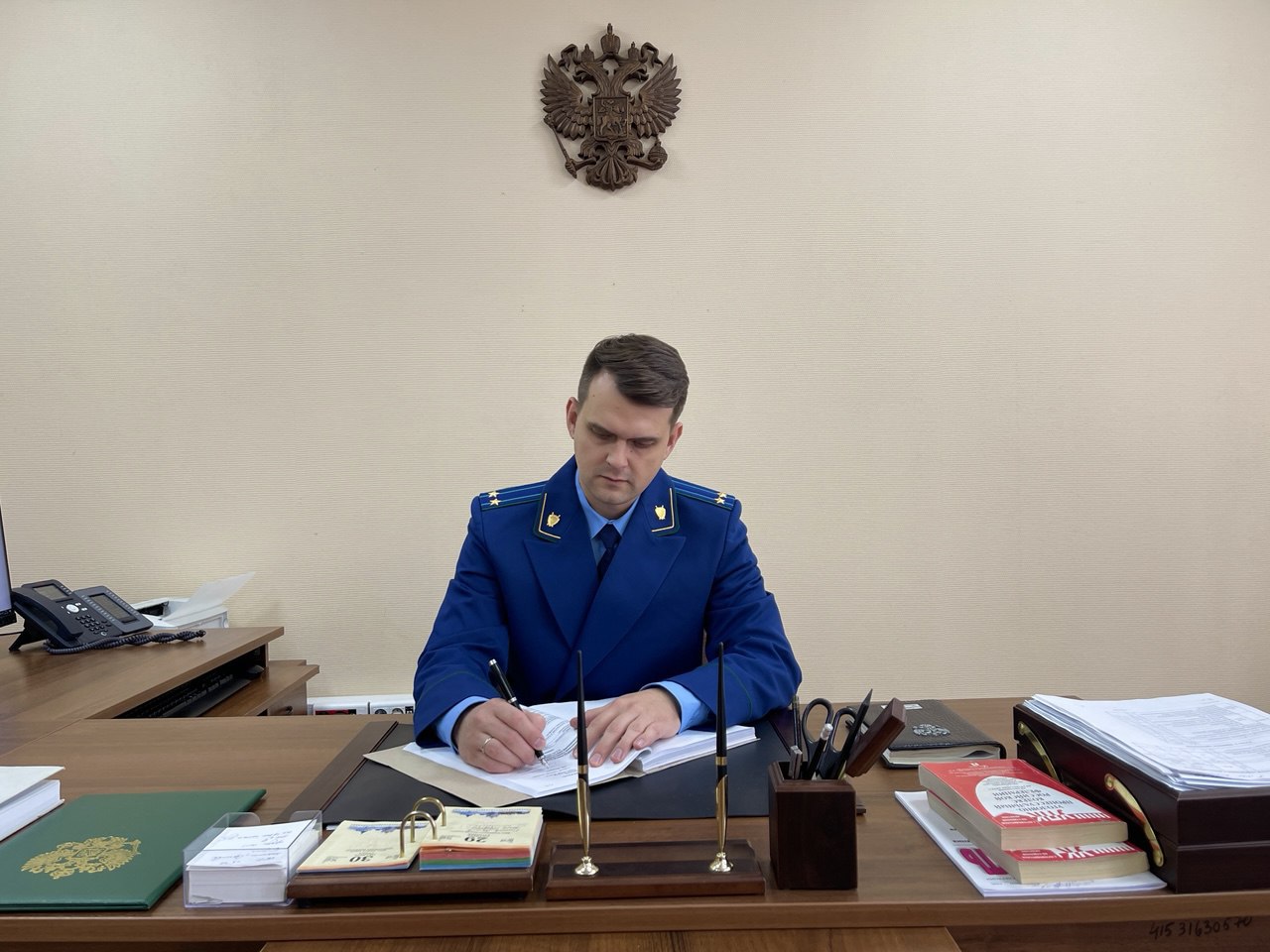 Прокуратура Кировского района Саратова проинспектировала выполнение капитального ремонта сетей водоснабжения, проводимых в рамках реализации национального проекта «Инфраструктура для жизни» Прокуратура Кировского района Саратова проинспектировала выполнение капитального ремонта сетей водоснабжения, проводимых в рамках реализации национального проекта «Инфраструктура для жизни»