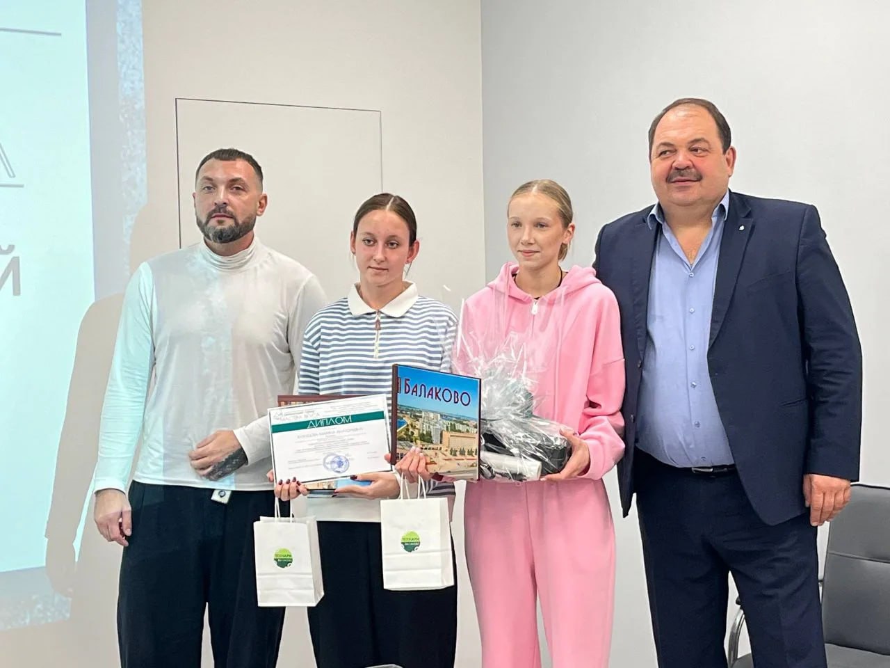 Турнир «Мастера вкуса» определил лучших поваров-студентов Турнир «Мастера вкуса» определил лучших поваров-студентов