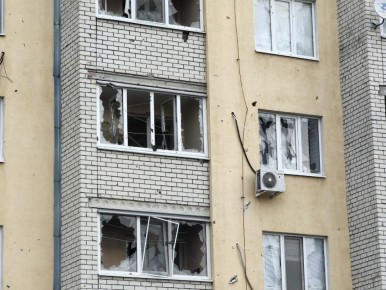 В Саратове два человека пострадали в результате атаки БПЛА, сообщил губернатор Роман Бусаргин