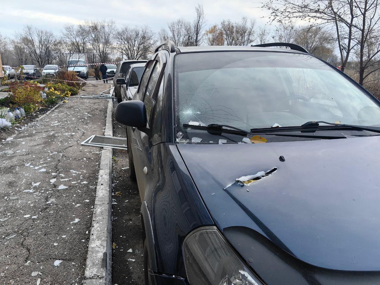 Два человека пострадали при ночной атаке дронов ВСУ на Саратов, также повреждены многоквартирный жилой дом и автомобили, сообщил губернатор Два человека пострадали при ночной атаке дронов ВСУ на Саратов, также повреждены многоквартирный жилой дом и автомобили, сообщил губернатор