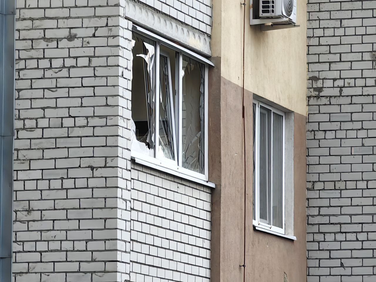 В Саратове два человека пострадали в результате атаки БПЛА, сообщил губернатор Роман Бусаргин В Саратове два человека пострадали в результате атаки БПЛА, сообщил губернатор Роман Бусаргин