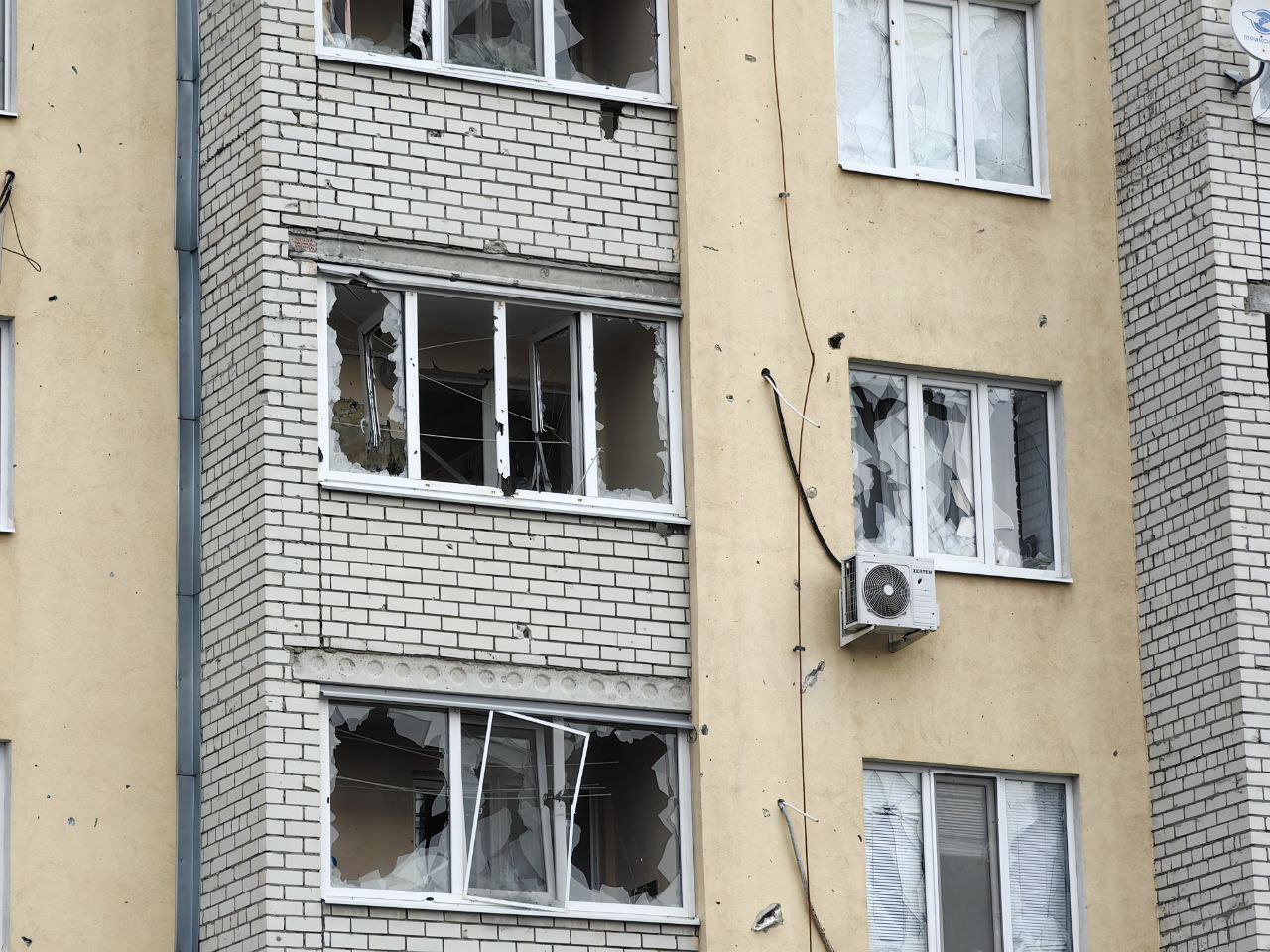 Пострадавших от атаки БПЛА увезли в больницу