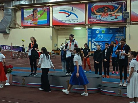 Спортсмены из Балаково привезли медали с межрегиональных соревнований по лёгкой атлетике в Ульяновске Спортсмены из Балаково привезли медали с межрегиональных соревнований по лёгкой атлетике в Ульяновске