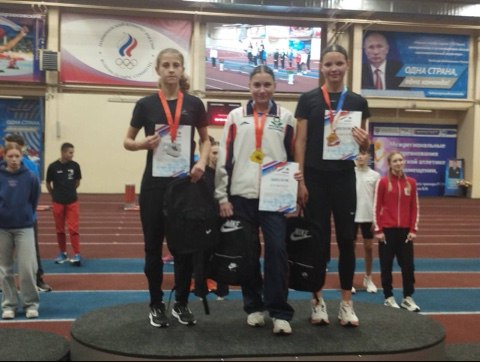 Спортсмены из Балаково привезли медали с межрегиональных соревнований по лёгкой атлетике в Ульяновске Спортсмены из Балаково привезли медали с межрегиональных соревнований по лёгкой атлетике в Ульяновске