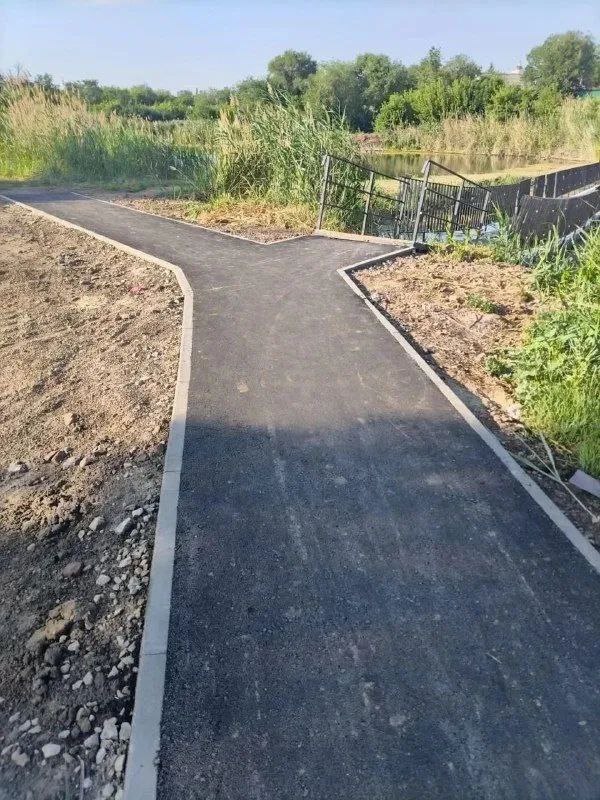 В Новоузенске отремонтировали подходы к районной больнице, школам и дому детского творчества В Новоузенске отремонтировали подходы к районной больнице, школам и дому детского творчества