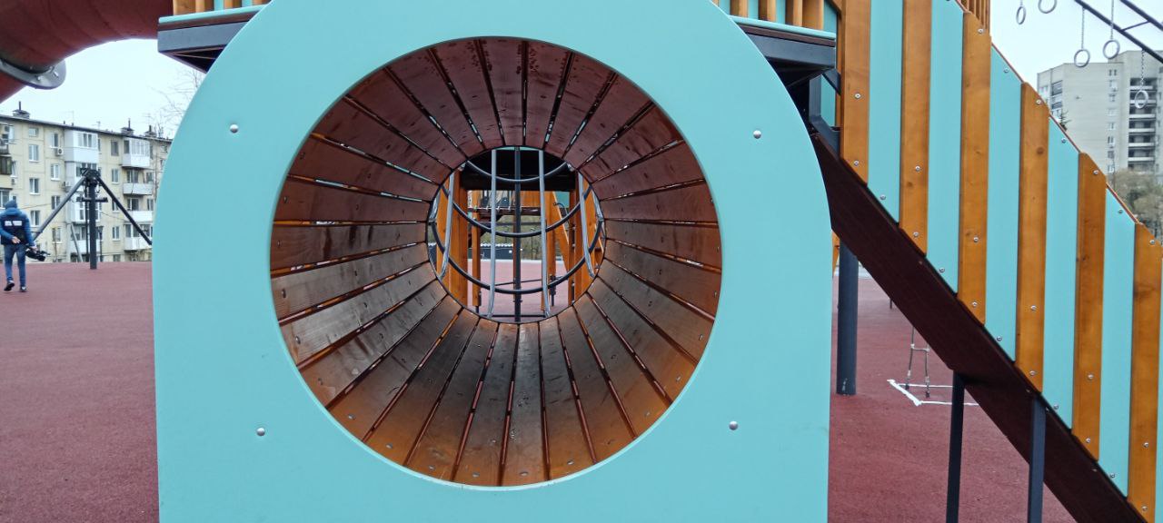 Сквер на Прессовой превратили в универсальную зону отдыха Сквер на Прессовой превратили в универсальную зону отдыха