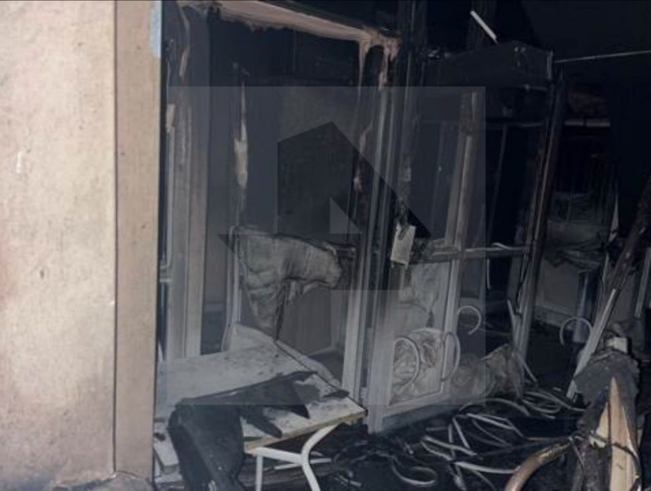 Сгоревшие оборудования и палаты: кадры последствий пожара в инфекционной больнице Саратова поступили в распоряжение РЕН ТВ Сгоревшие оборудования и палаты: кадры последствий пожара в инфекционной больнице Саратова поступили в распоряжение РЕН ТВ