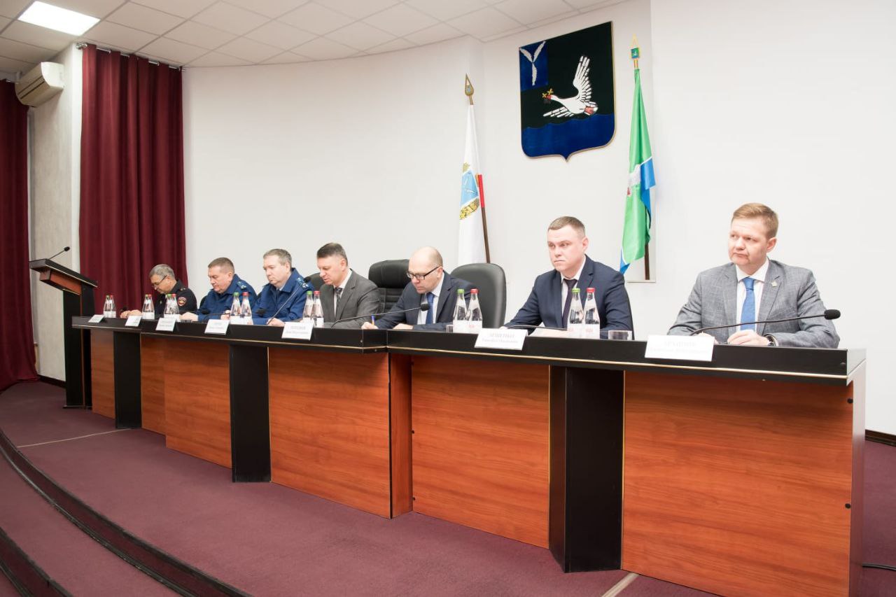 Заместитель прокурора Саратовской области Дмитрий Симанович принял участие в рабочем совещании на тему исполнения законодательства о межнациональных отношениях Заместитель прокурора Саратовской области Дмитрий Симанович принял участие в рабочем совещании на тему исполнения законодательства о межнациональных отношениях