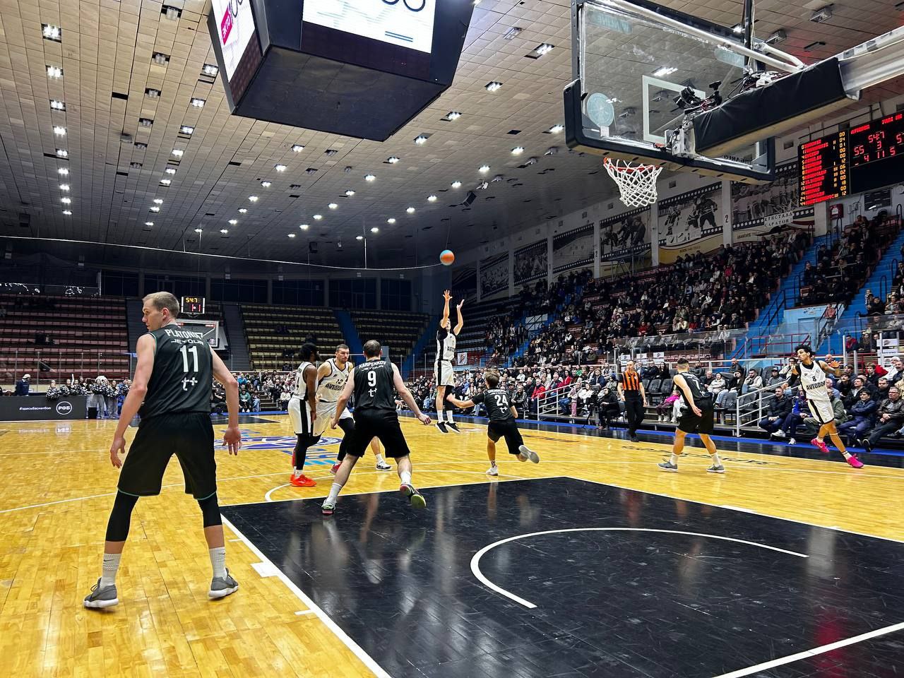 Для саратовского "Автодора" чёрная полоса продолжается Для саратовского "Автодора" чёрная полоса продолжается