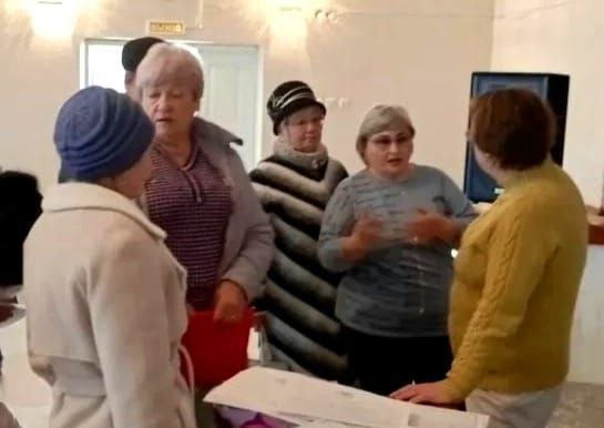 В населенных пунктах Безымянского, Новопушкинского, Красноярского и Терновского образований для удобства жителей продолжаются встречи с кадастровыми инженерами и представителями учреждений финансовой сферы В населенных пунктах Безымянского, Новопушкинского, Красноярского и Терновского образований для удобства жителей продолжаются встречи с кадастровыми инженерами и представителями учреждений финансовой сферы