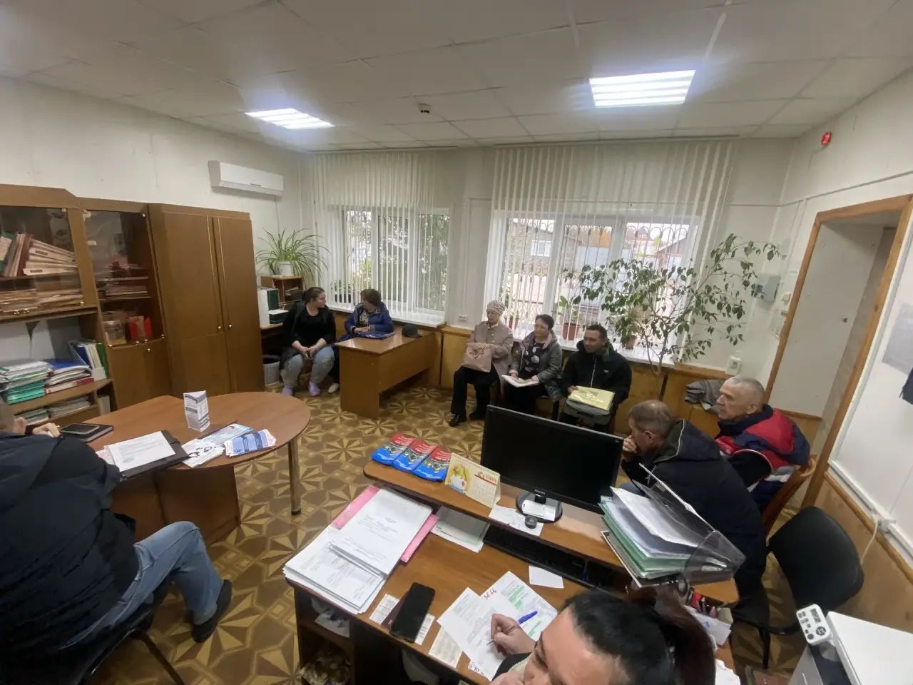 В населенных пунктах Безымянского, Новопушкинского, Красноярского и Терновского образований для удобства жителей продолжаются встречи с кадастровыми инженерами и представителями учреждений финансовой сферы В населенных пунктах Безымянского, Новопушкинского, Красноярского и Терновского образований для удобства жителей продолжаются встречи с кадастровыми инженерами и представителями учреждений финансовой сферы