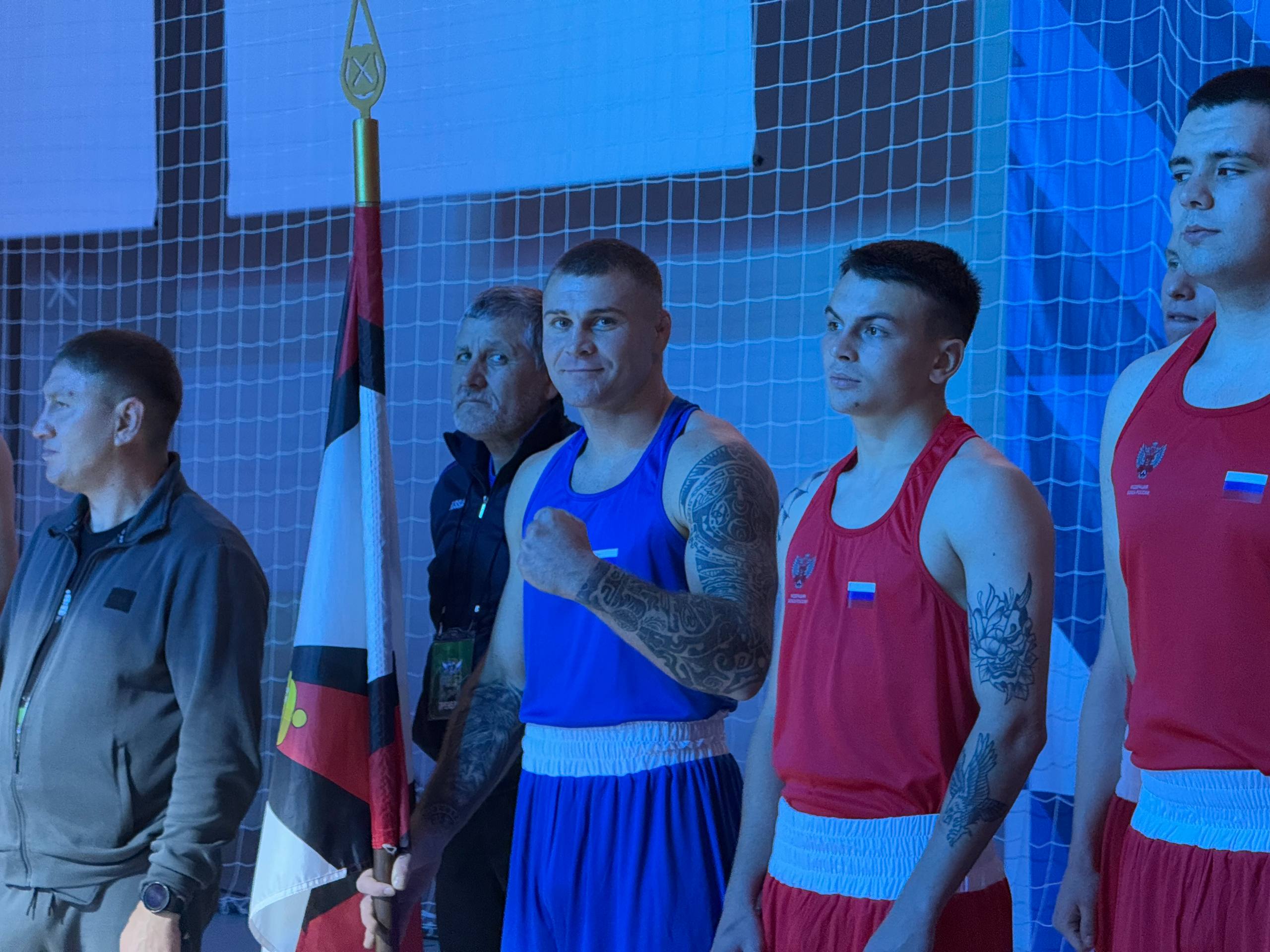 Сила духа и мощь спорта. Вчера на «Протон-Арене» состоялось торжественное открытие Всероссийских соревнований по боксу среди военнослужащих «Защитник» и первого чемпионата России по дисциплине бокса «Удар на силу» Сила духа и мощь спорта. Вчера на «Протон-Арене» состоялось торжественное открытие Всероссийских соревнований по боксу среди военнослужащих «Защитник» и первого чемпионата России по дисциплине бокса «Удар на силу»