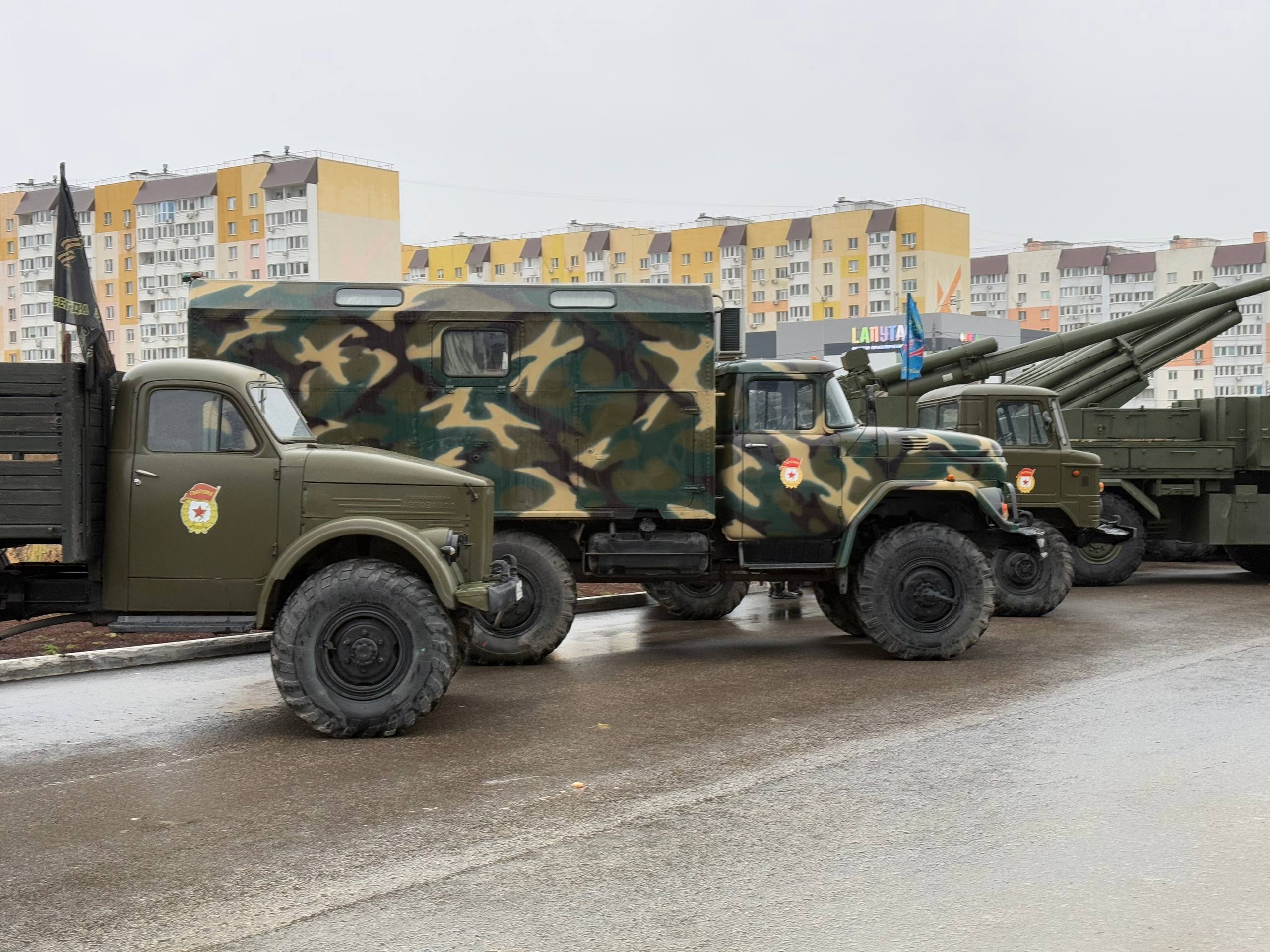 Сила духа и мощь спорта. Вчера на «Протон-Арене» состоялось торжественное открытие Всероссийских соревнований по боксу среди военнослужащих «Защитник» и первого чемпионата России по дисциплине бокса «Удар на силу» Сила духа и мощь спорта. Вчера на «Протон-Арене» состоялось торжественное открытие Всероссийских соревнований по боксу среди военнослужащих «Защитник» и первого чемпионата России по дисциплине бокса «Удар на силу»