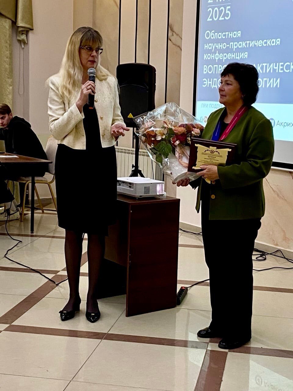 Жительнице Саратова вручена памятная медаль за 50 мужественных лет жизни с сахарным диабетом Жительнице Саратова вручена памятная медаль за 50 мужественных лет жизни с сахарным диабетом