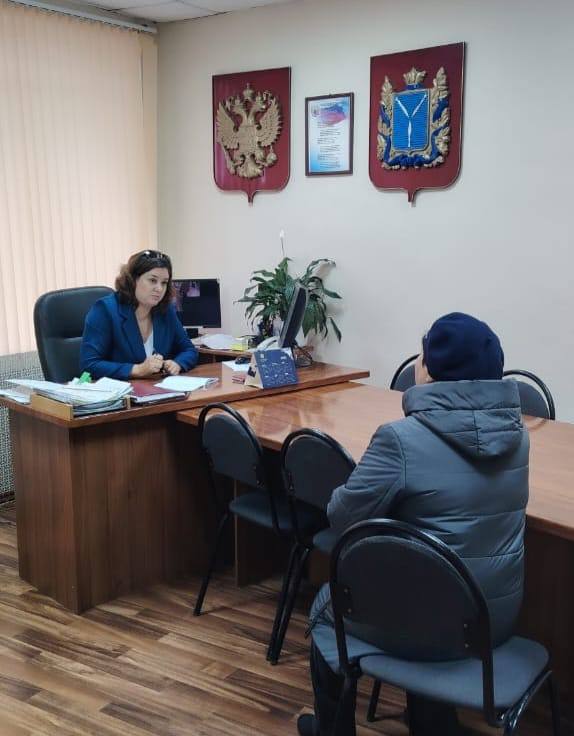 В рамках исполнения поручения губернатора Романа Бусаргина провел личный прием граждан, в ходе которого рассмотрели с коллегами различные вопросы В рамках исполнения поручения губернатора Романа Бусаргина провел личный прием граждан, в ходе которого рассмотрели с коллегами различные вопросы