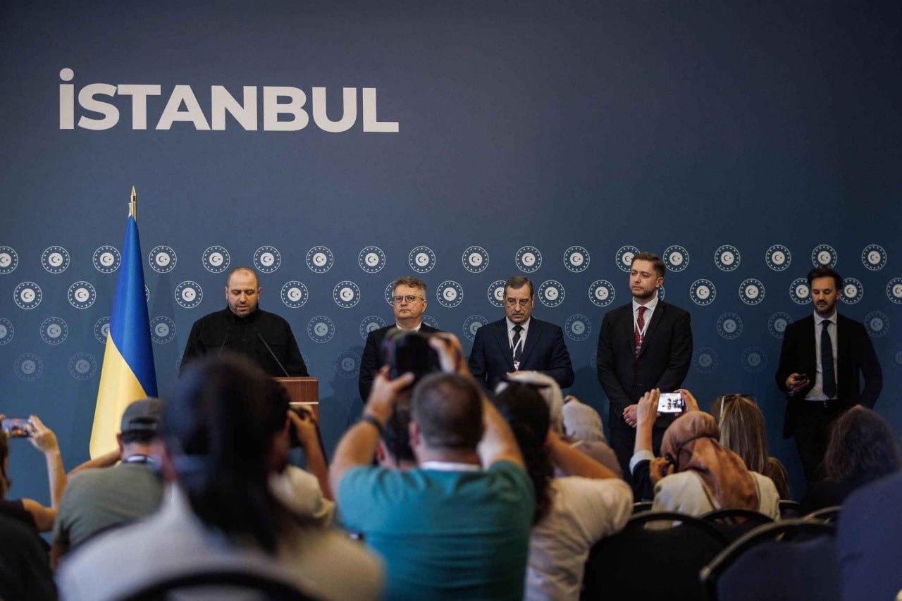 Беглец Умеров пообещал "активировать стамбульское договоренности"