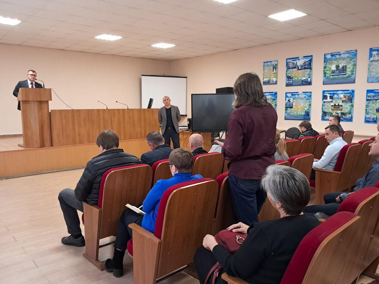 По поручению главы города Михаила Исаева в администрациях районов продолжаются штабы по вопросам благоустройства в зимний период По поручению главы города Михаила Исаева в администрациях районов продолжаются штабы по вопросам благоустройства в зимний период