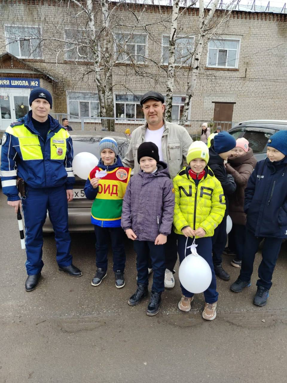 В Пугачеве акция «Помните! Вас ждут дома!» напомнила о ценности каждой жизни В Пугачеве акция «Помните! Вас ждут дома!» напомнила о ценности каждой жизни