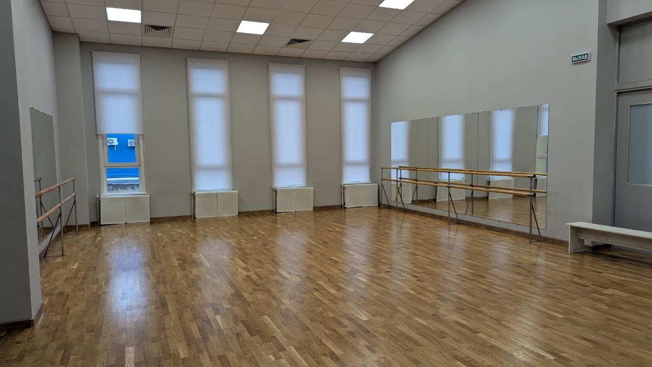 Депутаты областной Думы посетили Центр культурного развития Депутаты областной Думы посетили Центр культурного развития