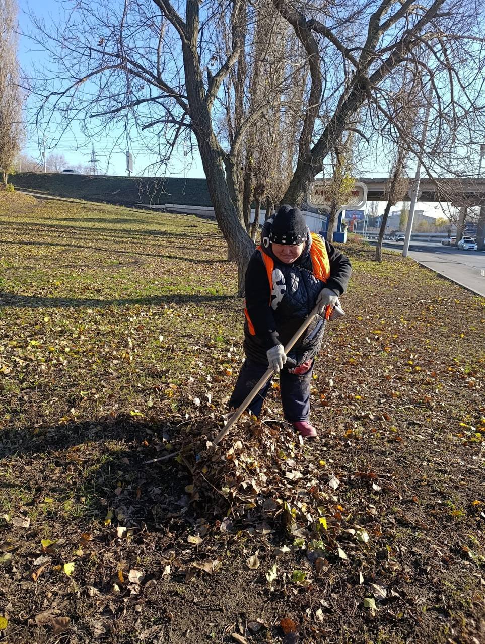 Продолжаются мероприятия по благоустройству города Продолжаются мероприятия по благоустройству города