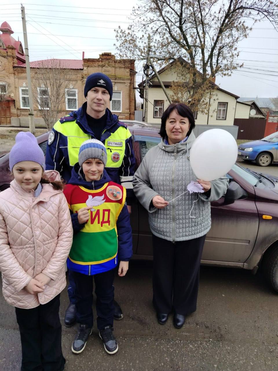В Пугачеве акция «Помните! Вас ждут дома!» напомнила о ценности каждой жизни В Пугачеве акция «Помните! Вас ждут дома!» напомнила о ценности каждой жизни