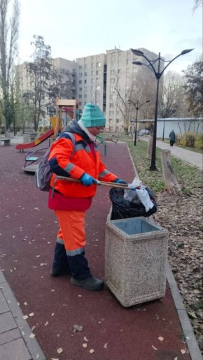 Сотрудники «Комбината благоустройства» работают в ежедневном режиме на улицах города Балаково