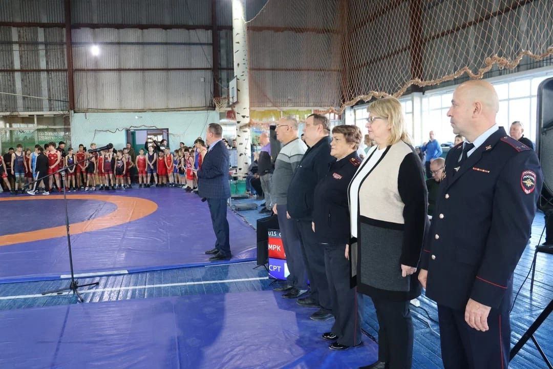 В Саратовской области состоялся открытый турнир по греко-римской борьбе, посвященный памяти майора милиции Николая Короткова В Саратовской области состоялся открытый турнир по греко-римской борьбе, посвященный памяти майора милиции Николая Короткова