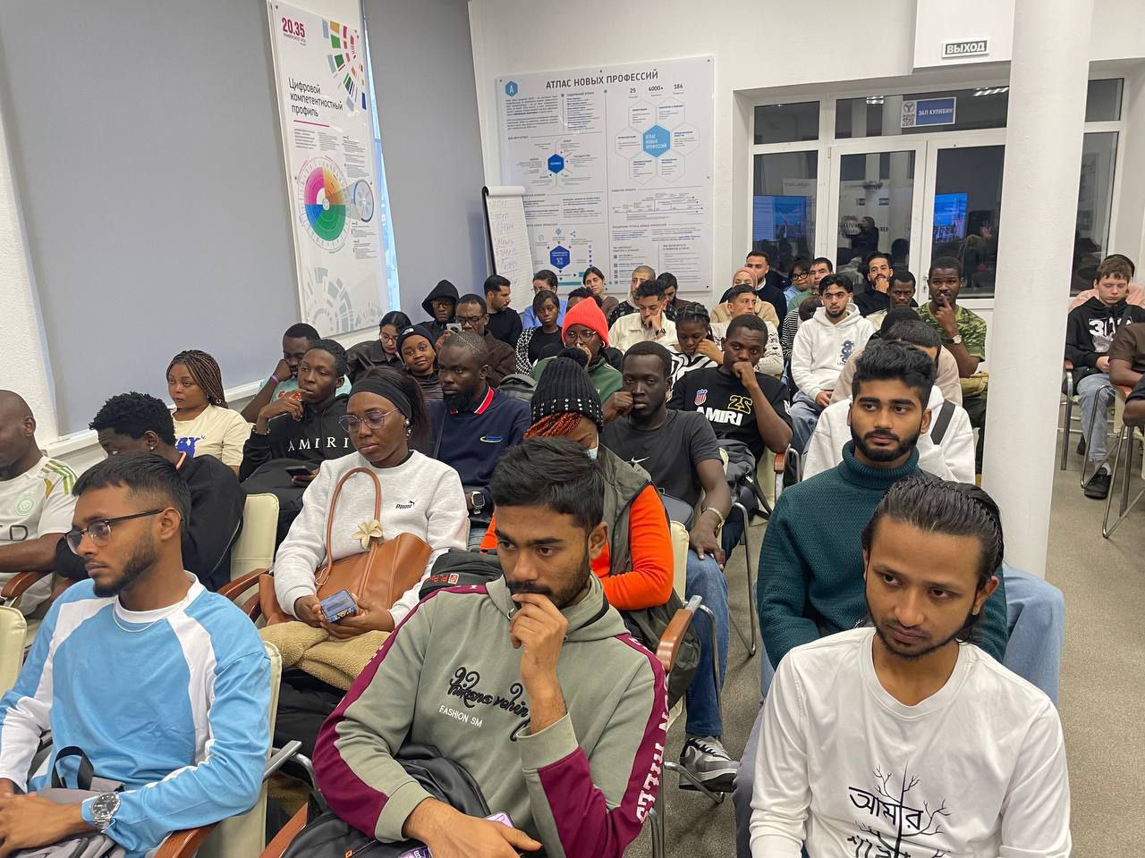 Иностранным студентам саратовских вузов помогают адаптироваться к жизни в России Иностранным студентам саратовских вузов помогают адаптироваться к жизни в России