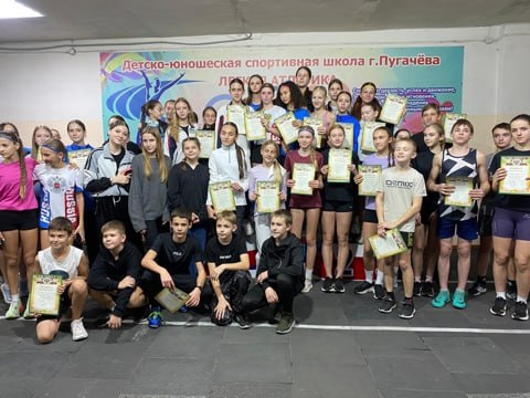 Спортсмены из Балакова стали призерами соревнований по легкой атлетике в Пугачеве