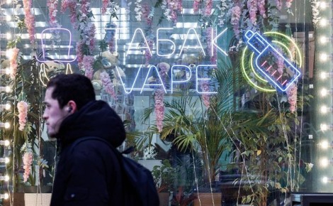 Власти Саратовской области заявили о готовности ввести полный запрет на продажу электронных сигарет и вейпов