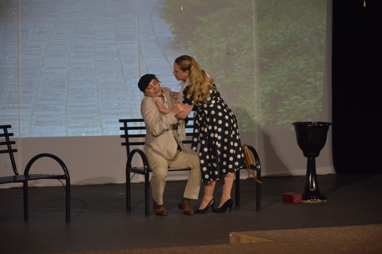 В ГЦИ прошла премьера спектакля «Скамейка» В ГЦИ прошла премьера спектакля «Скамейка»