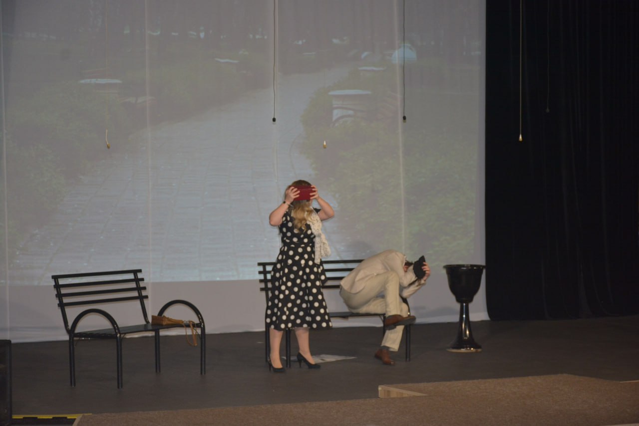 В ГЦИ прошла премьера спектакля «Скамейка» В ГЦИ прошла премьера спектакля «Скамейка»