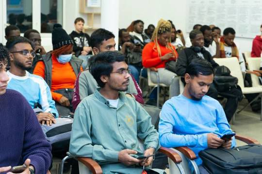 Иностранным студентам саратовских вузов помогают адаптироваться к жизни в России Иностранным студентам саратовских вузов помогают адаптироваться к жизни в России