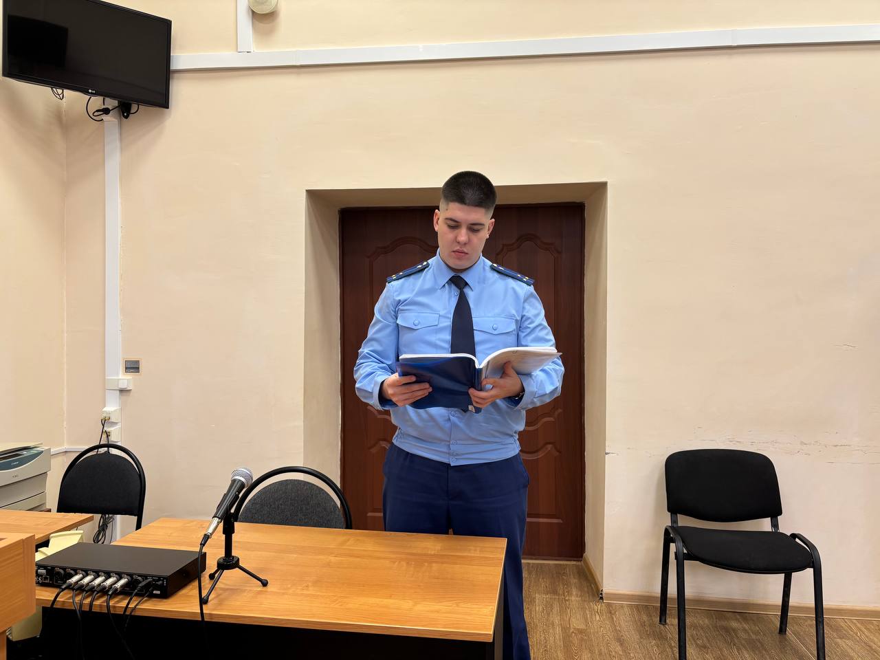 В Красном Куте местный житель признан виновным в применении насилия к представителю власти