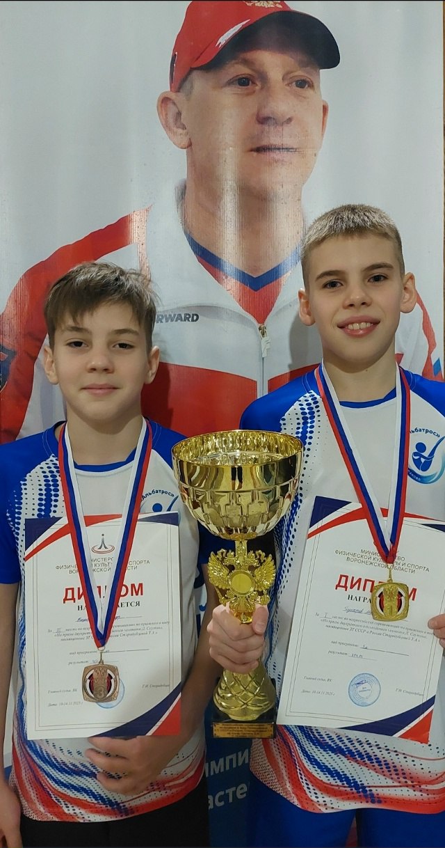 Балаковские спортсмены привезли награды с Всероссийских соревнований по прыжкам в воду