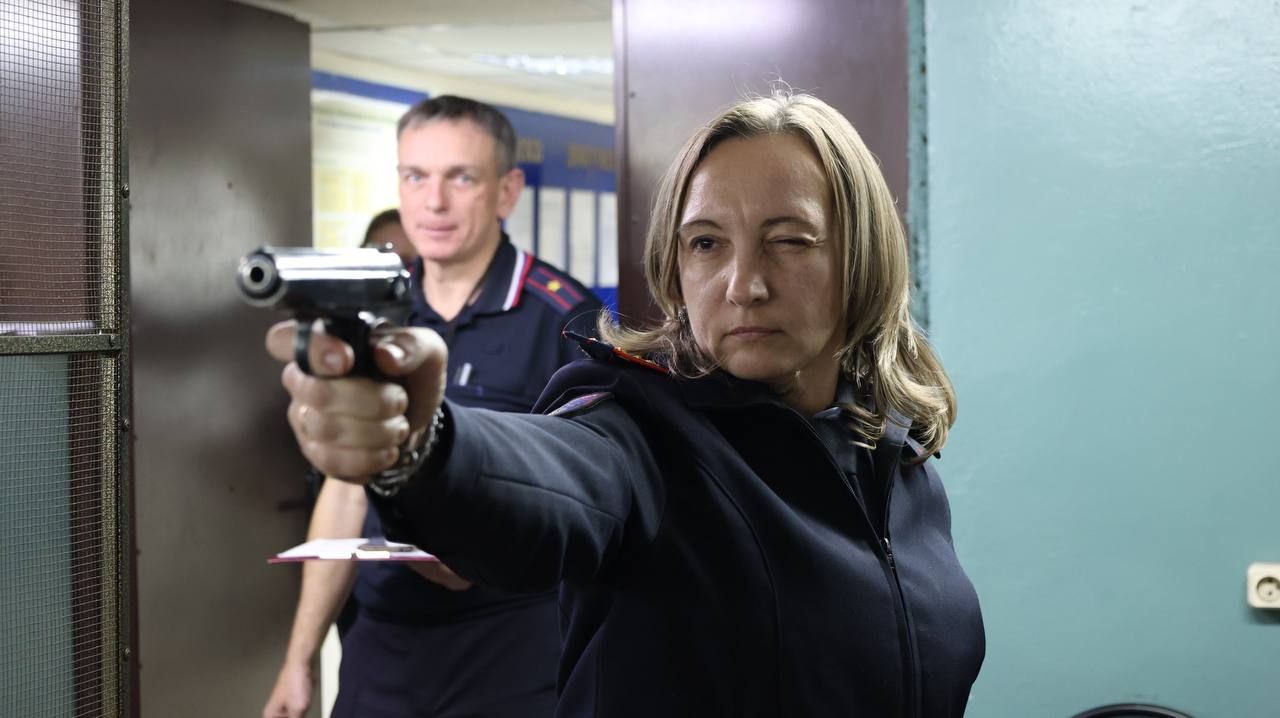 В ГУ МВД России по Саратовской области состоялся чемпионат по стрельбе из боевого ручного стрелкового оружия